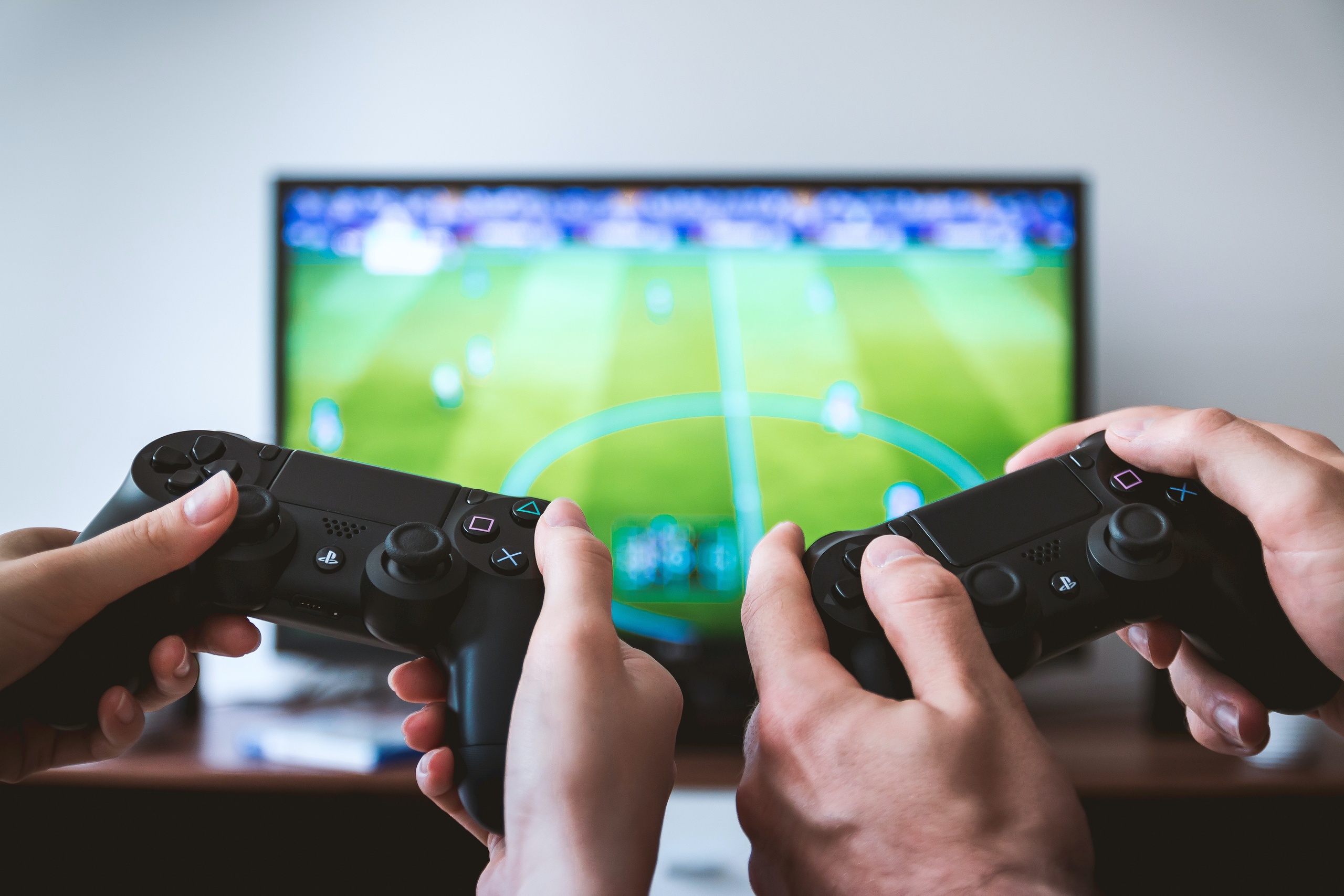 15 Surprising Benefits of Playing Video Games