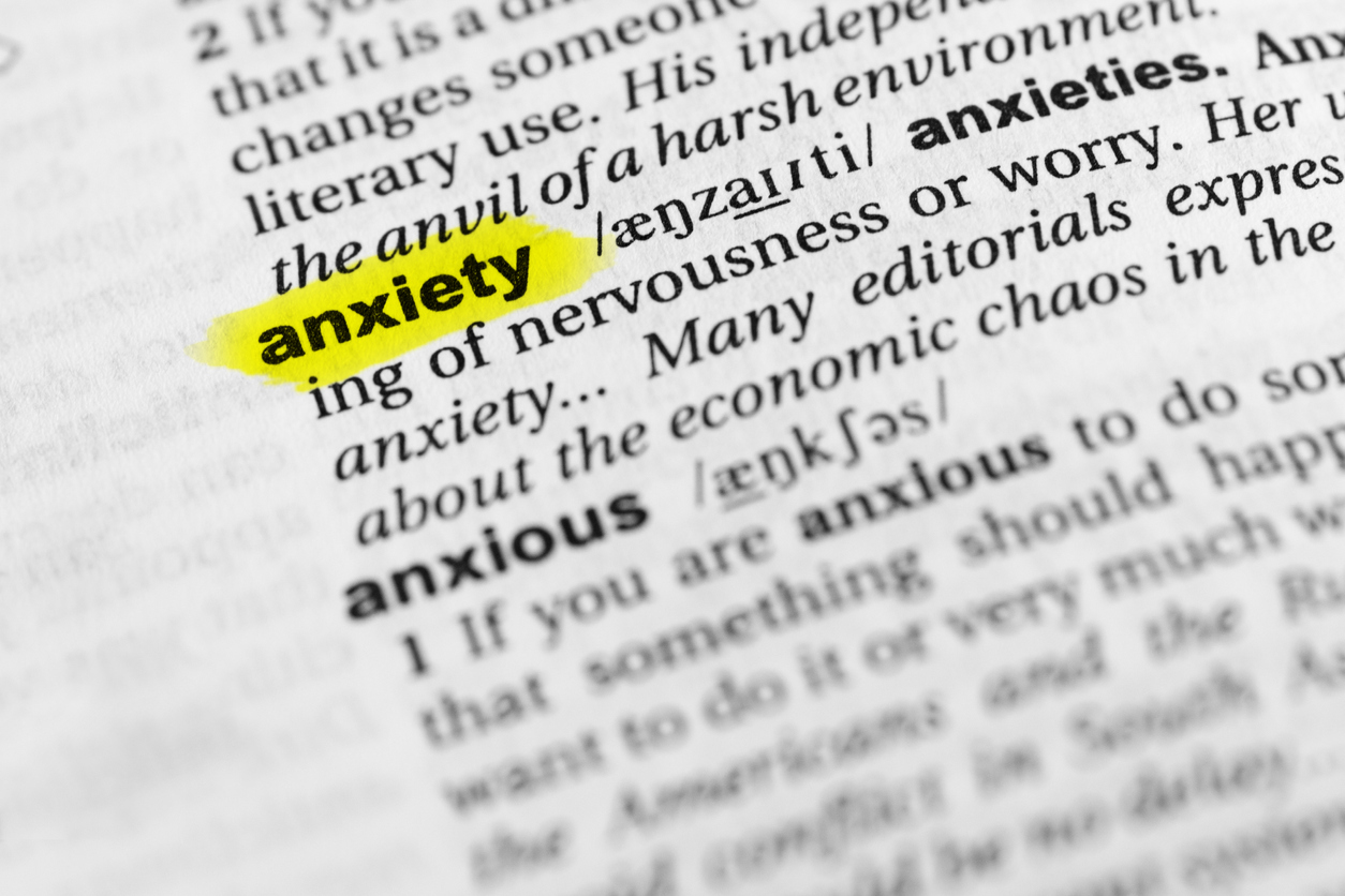Highlighted English word "anxiety" and its definition in the dictionary