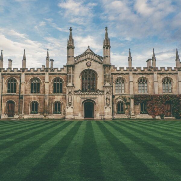 things-to-look-for-in-uni-town