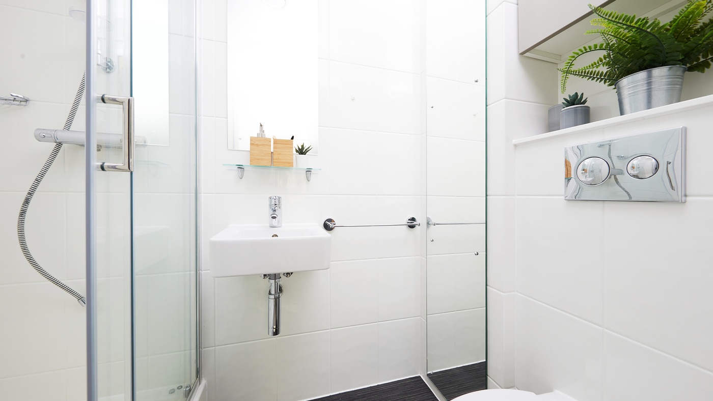 cardiff crown pl Standard Plus Two Bed Apt r041 42 MG 0587 JJ 1329 web