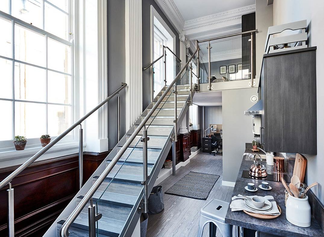 Deluxe Mezzanine Apartment - Plummer House, Liverpool