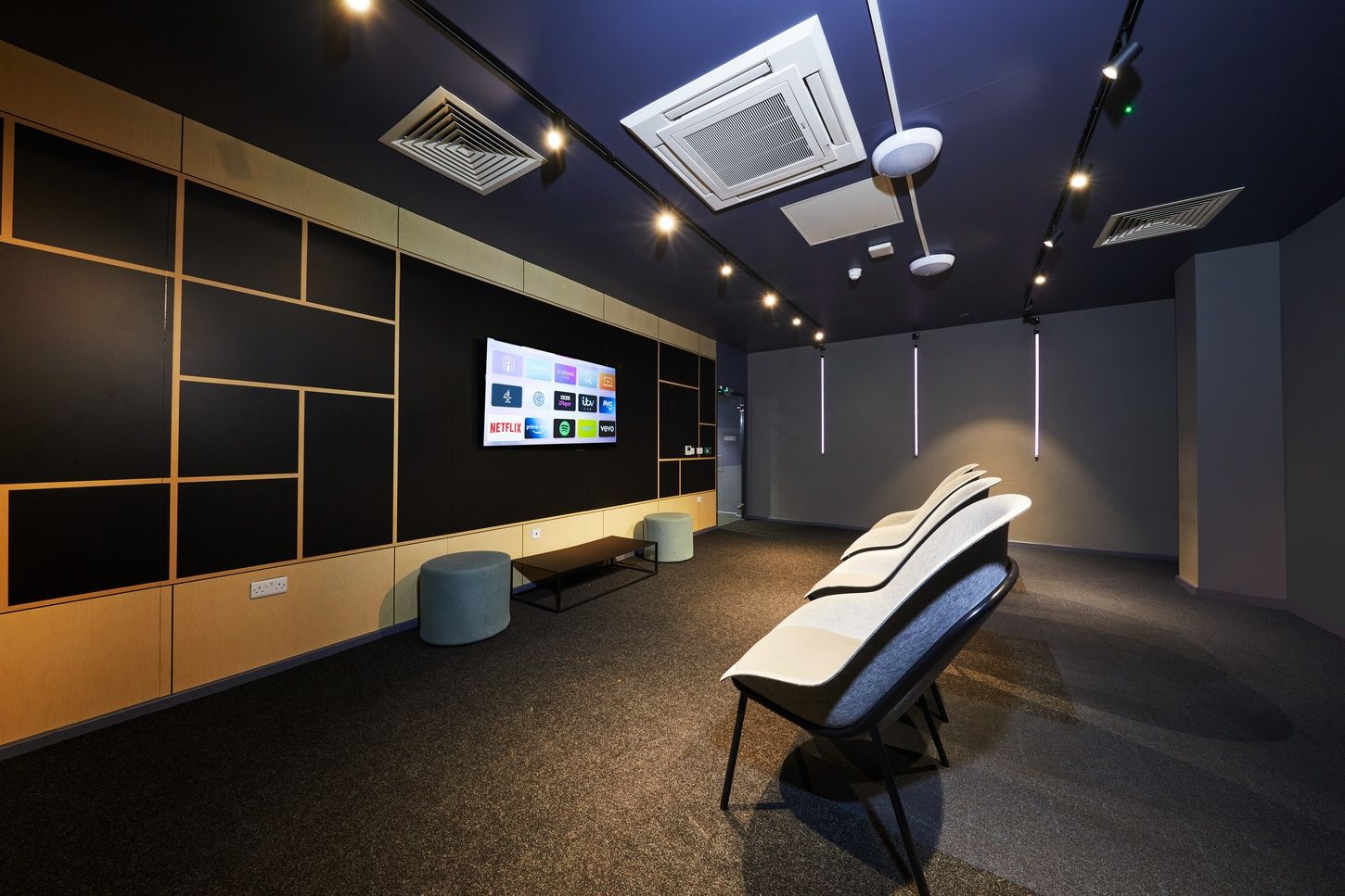 birm bag cinema MG 5831 JJ 1407 web