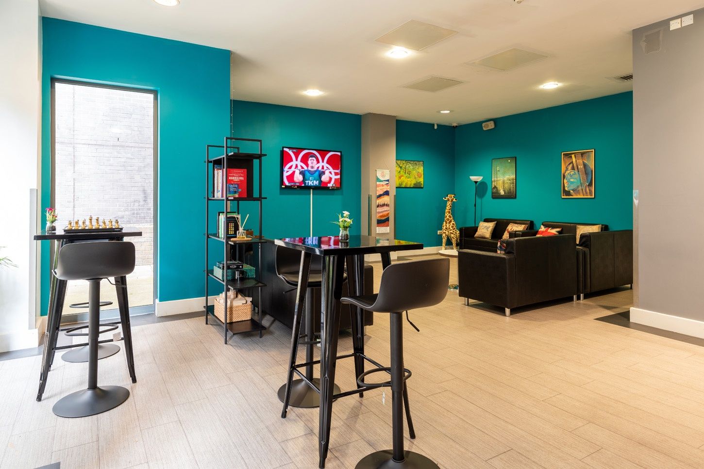 Student London, Dashwood Studios Collegiate