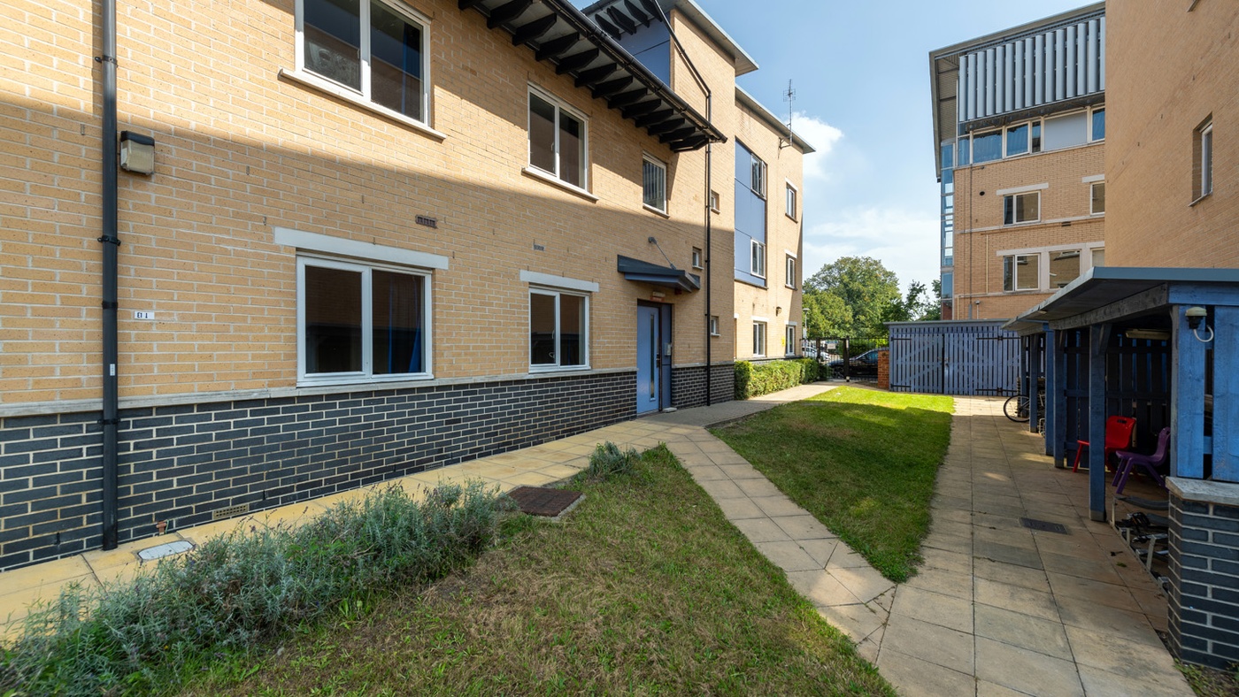 shaftesbury hall student accommodation cheltenham building
