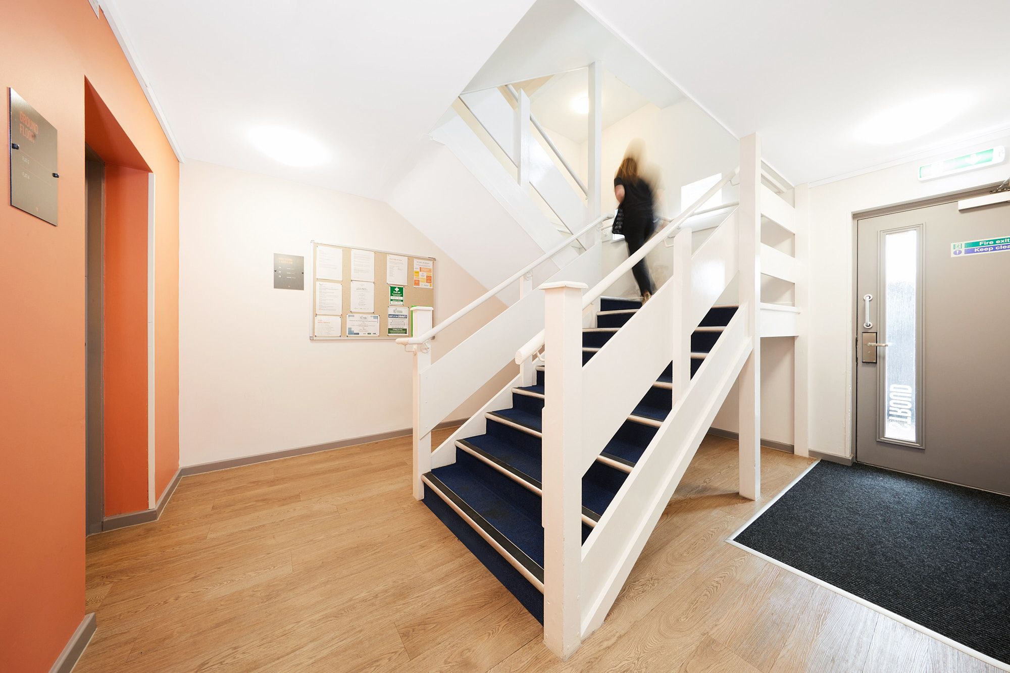 chelt shaftesbury entrance MG 9041 JJ 0 web