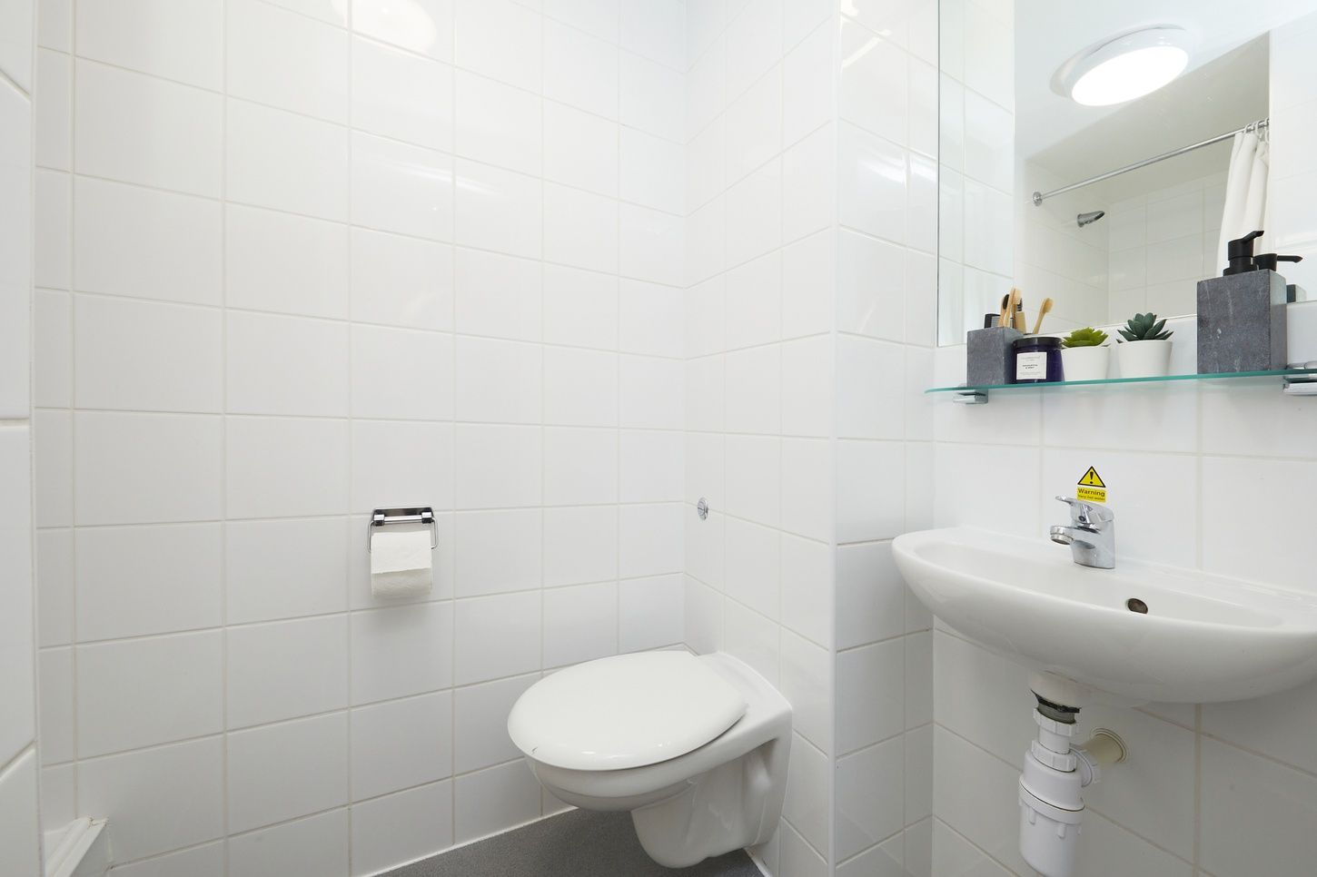 exeter point exe ensuite 29E MG 9510 JJ RT web