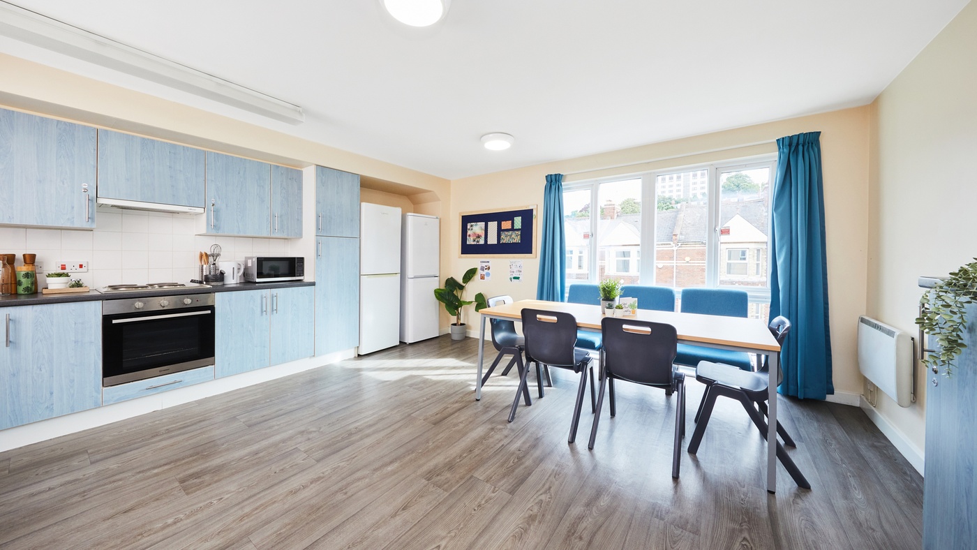 exeter point exe shared kitchen29E MG 9491 JJ RT web