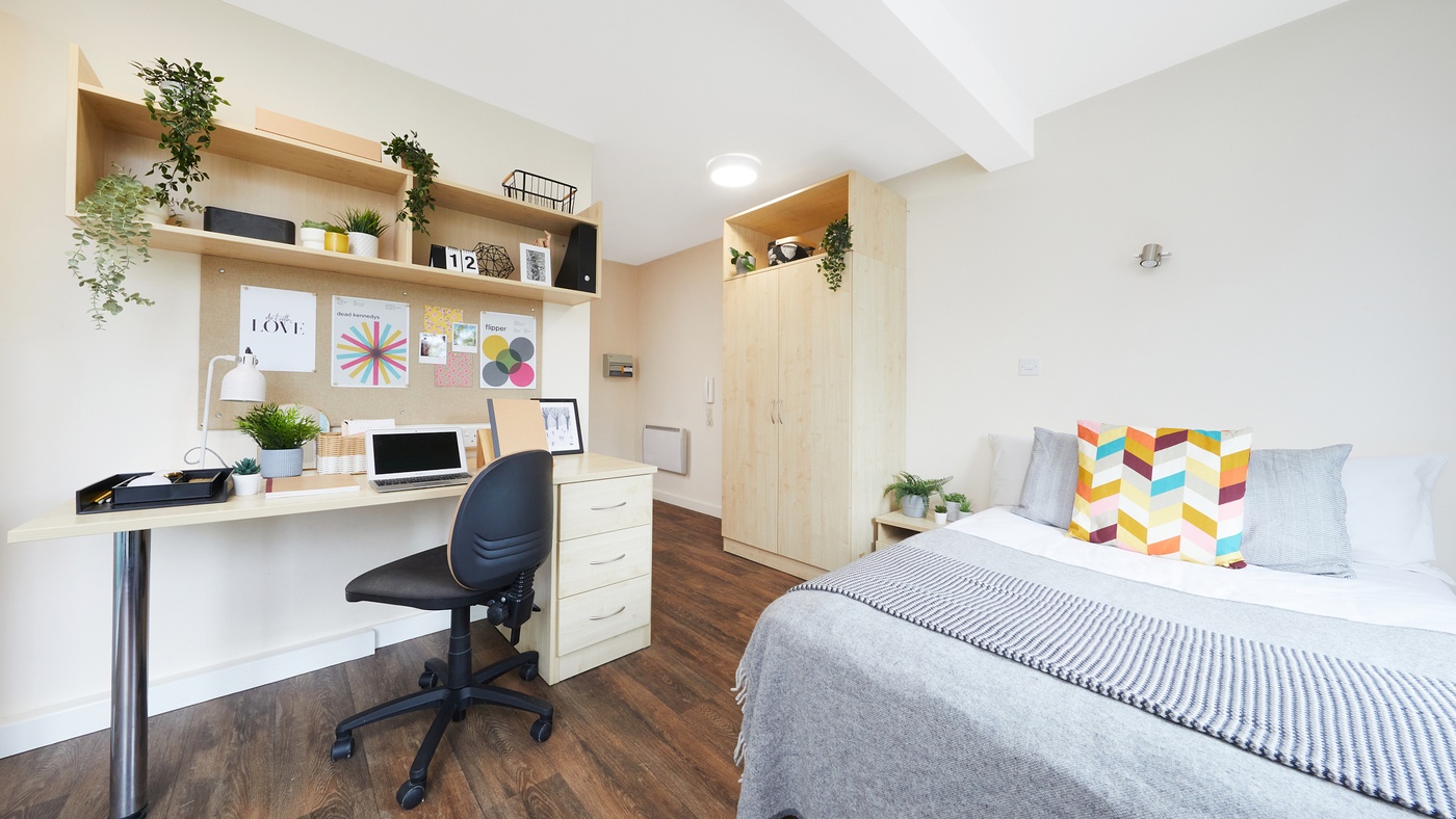 exeter point exe studio r17 MG 9531 JJ RT web