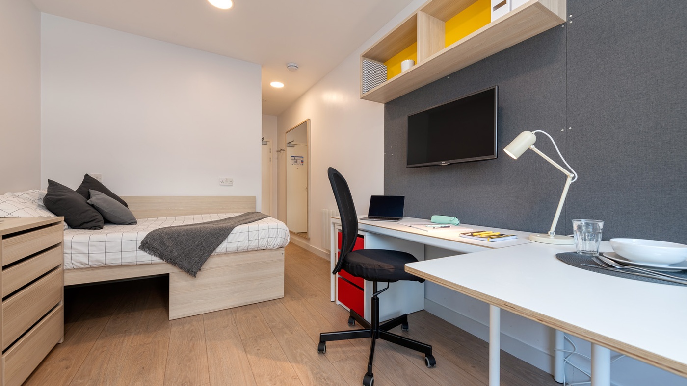 middle street student accommodation portsmouth bedroom 2
