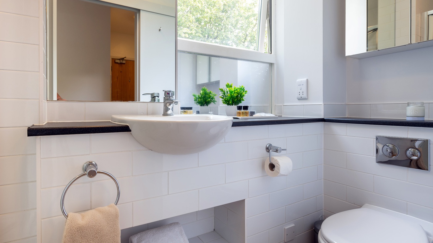 park house student accommodation southampton bathroom