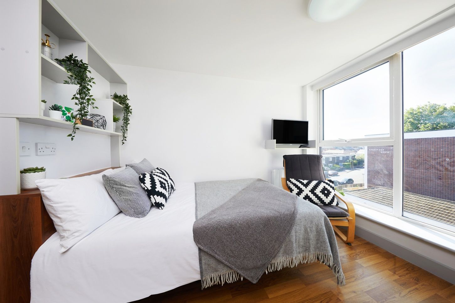 portsmouth earlsdon premium studio r307 IMG 7597 JJ RT web