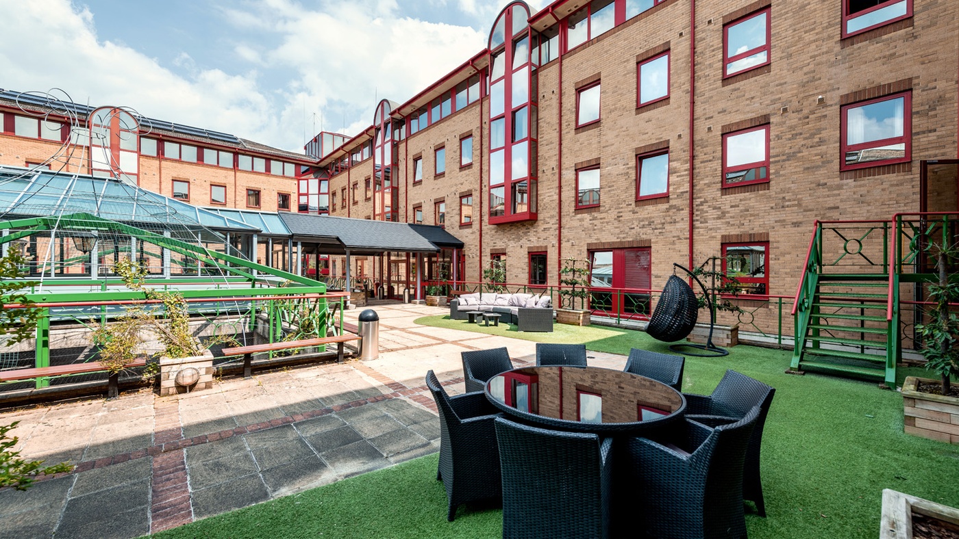 castle street student accommodation cambridge communal garden