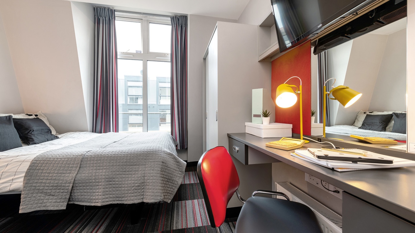 pillar box student accommodation coventry deluxe double studio bed and desk