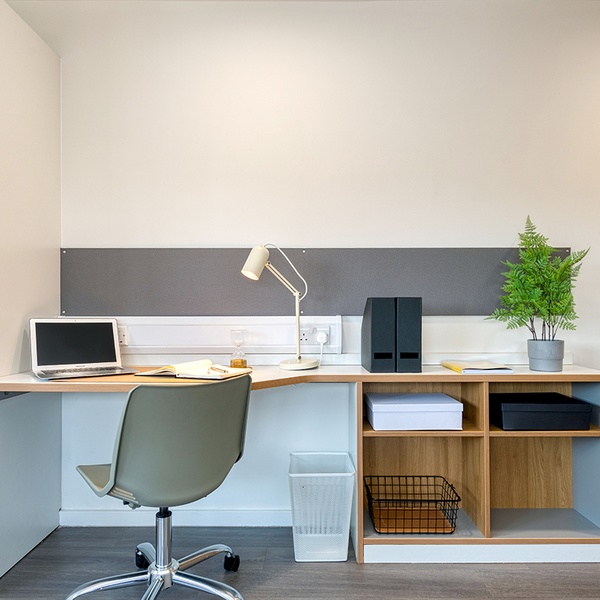 desk in leicester student accommodation