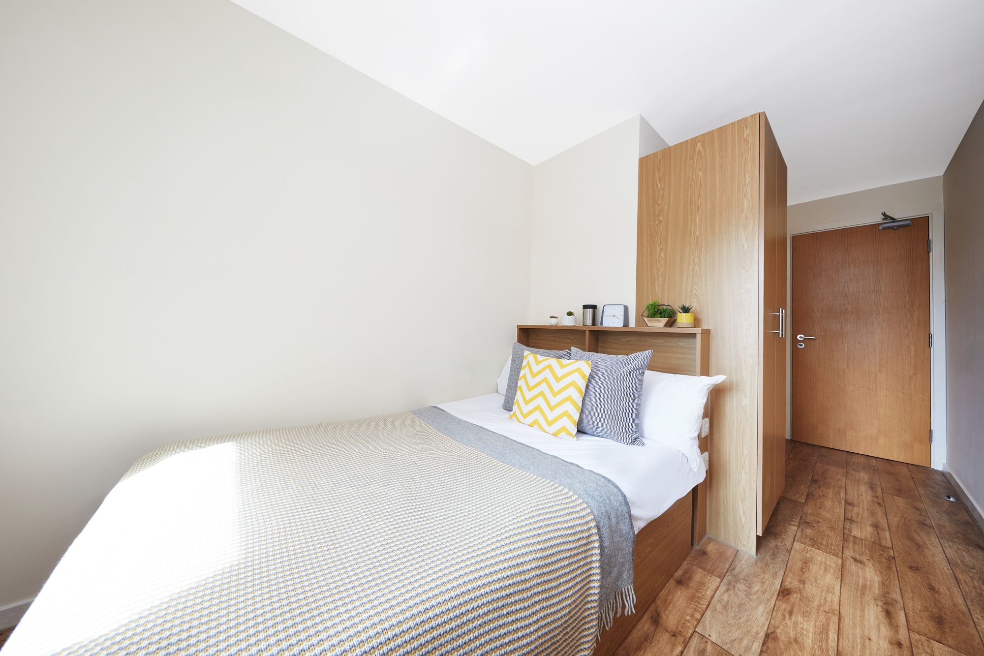 Athena Hall Ipswich Student Collegiate AC