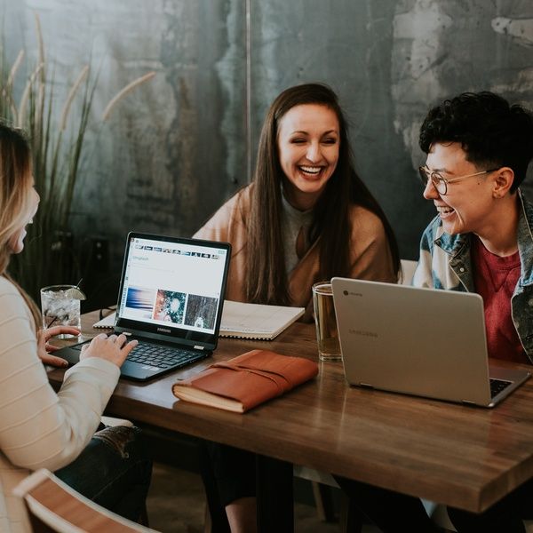 group with laptops