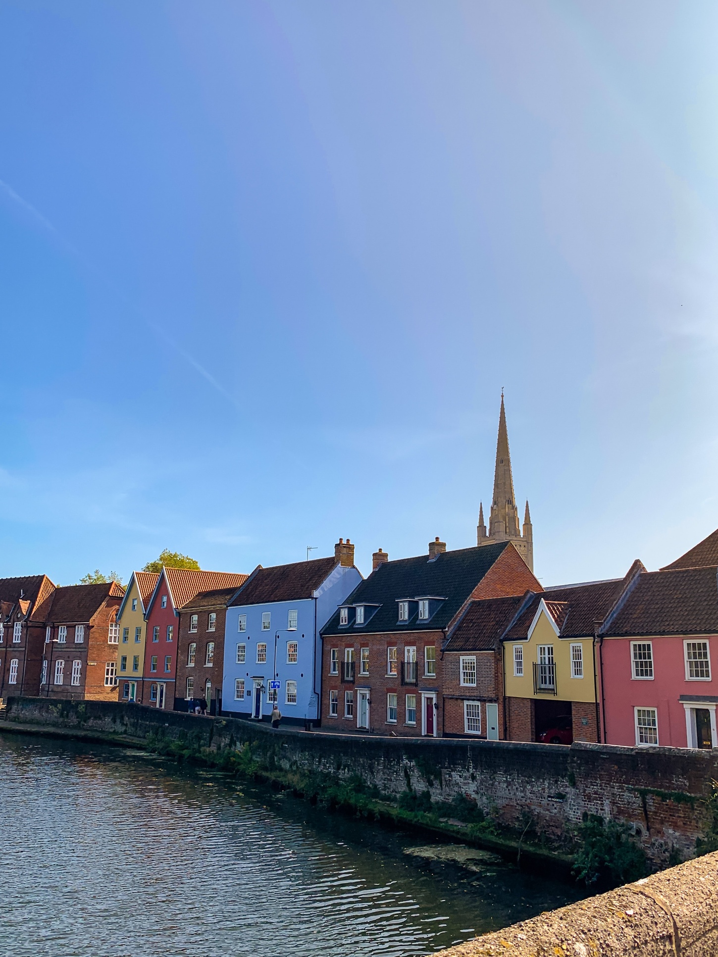 norwich canal and houses