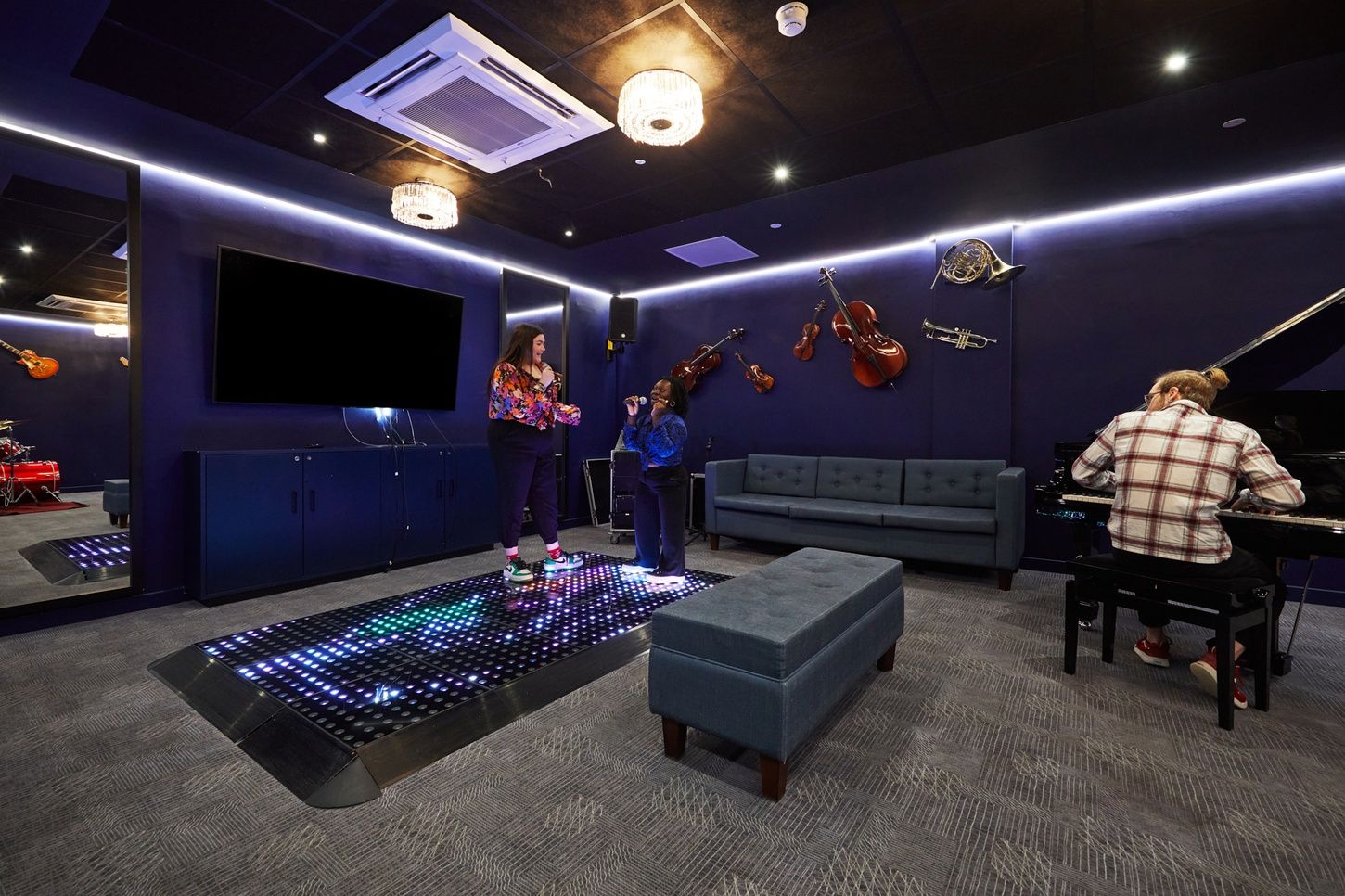 norwich CP lifestyle MG 6440 JJ 1139 web 2