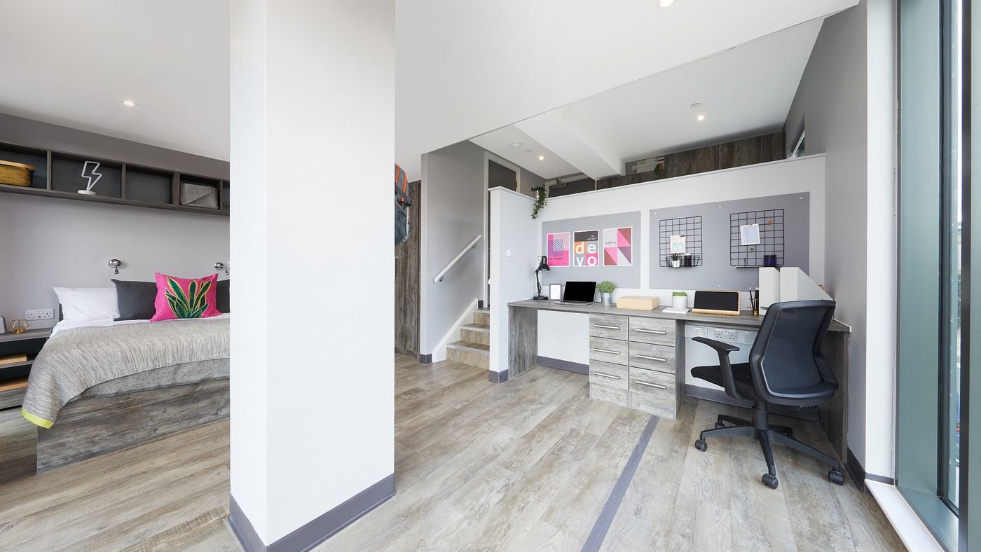 norwich crown One Bed Apt r124 MG 0250 JJ 1243 web 1