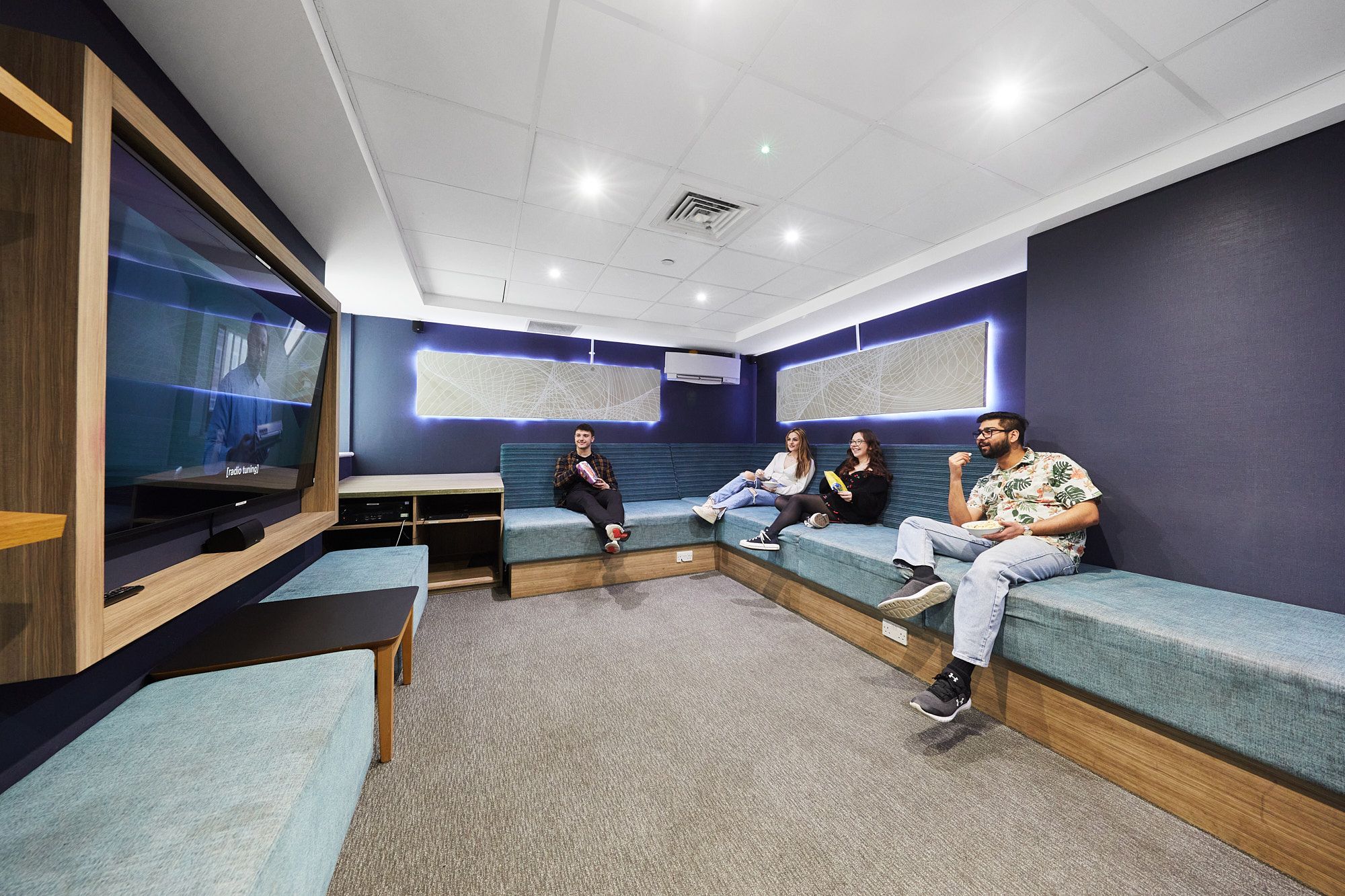 portsmouth CP lifestyle 1634 JJ 1195 web