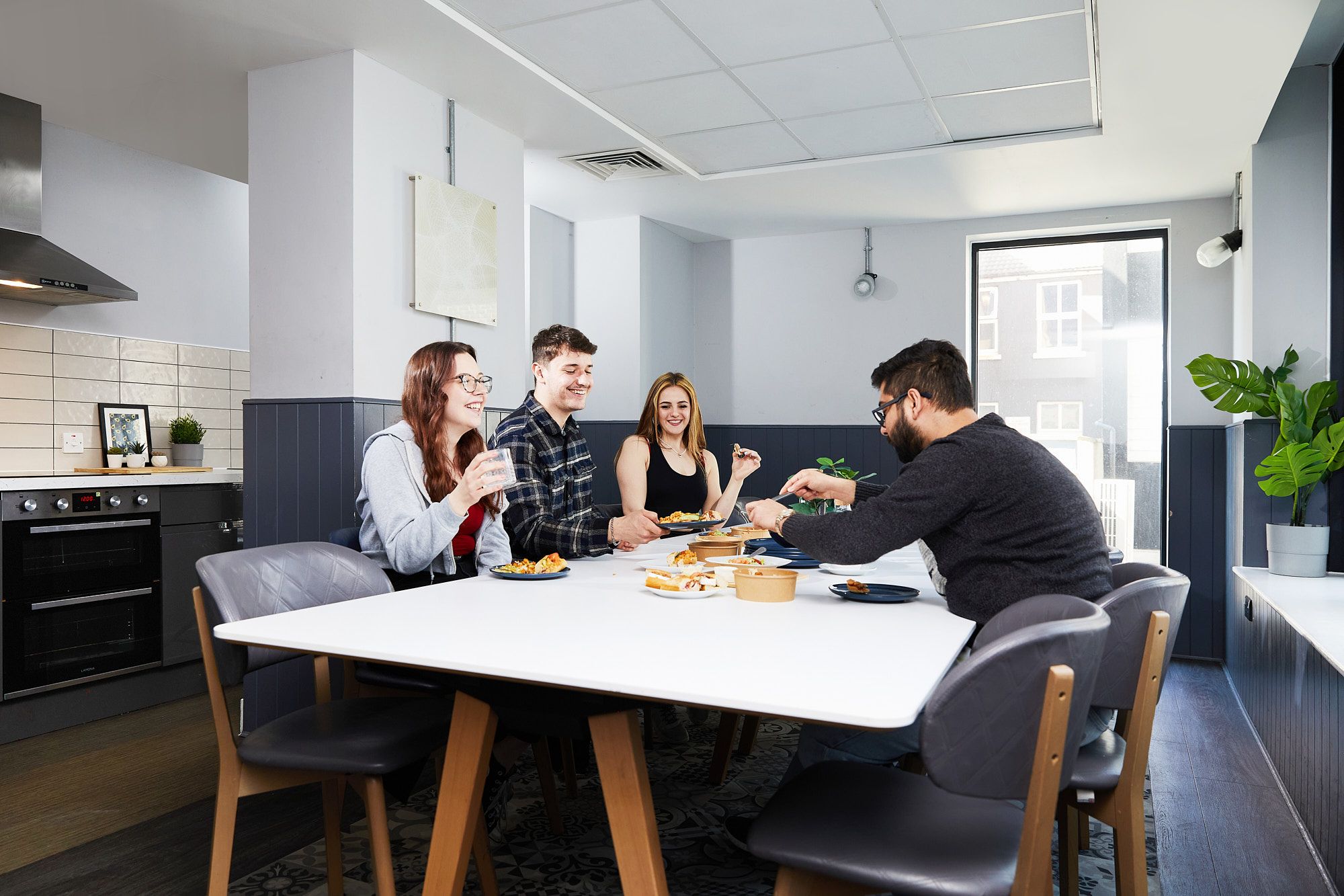 portsmouth CP lifestyle 1750 JJ 1201 web