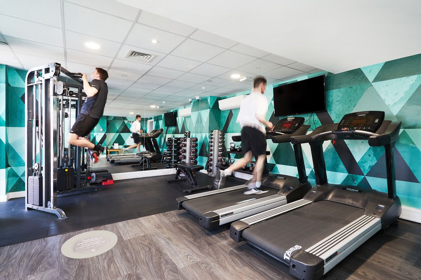 portsmouth CP lifestyle 1878 JJ 1215 web