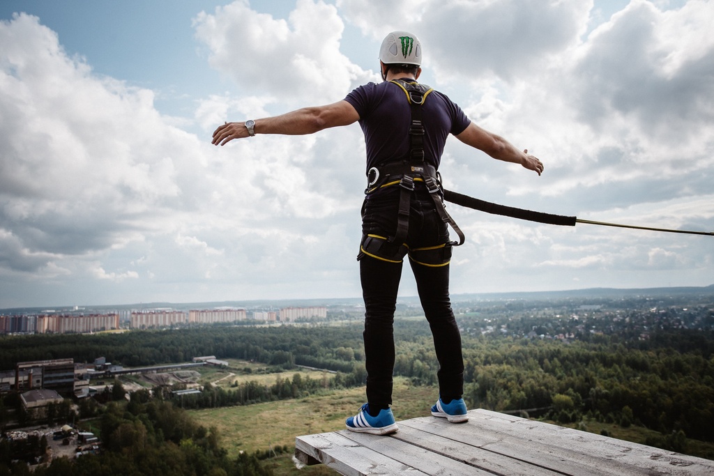 student bungee jump