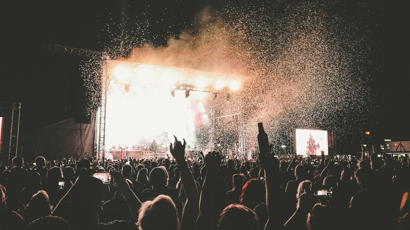 Copy of FESTIVAL 600 × 500 px Presentation 169