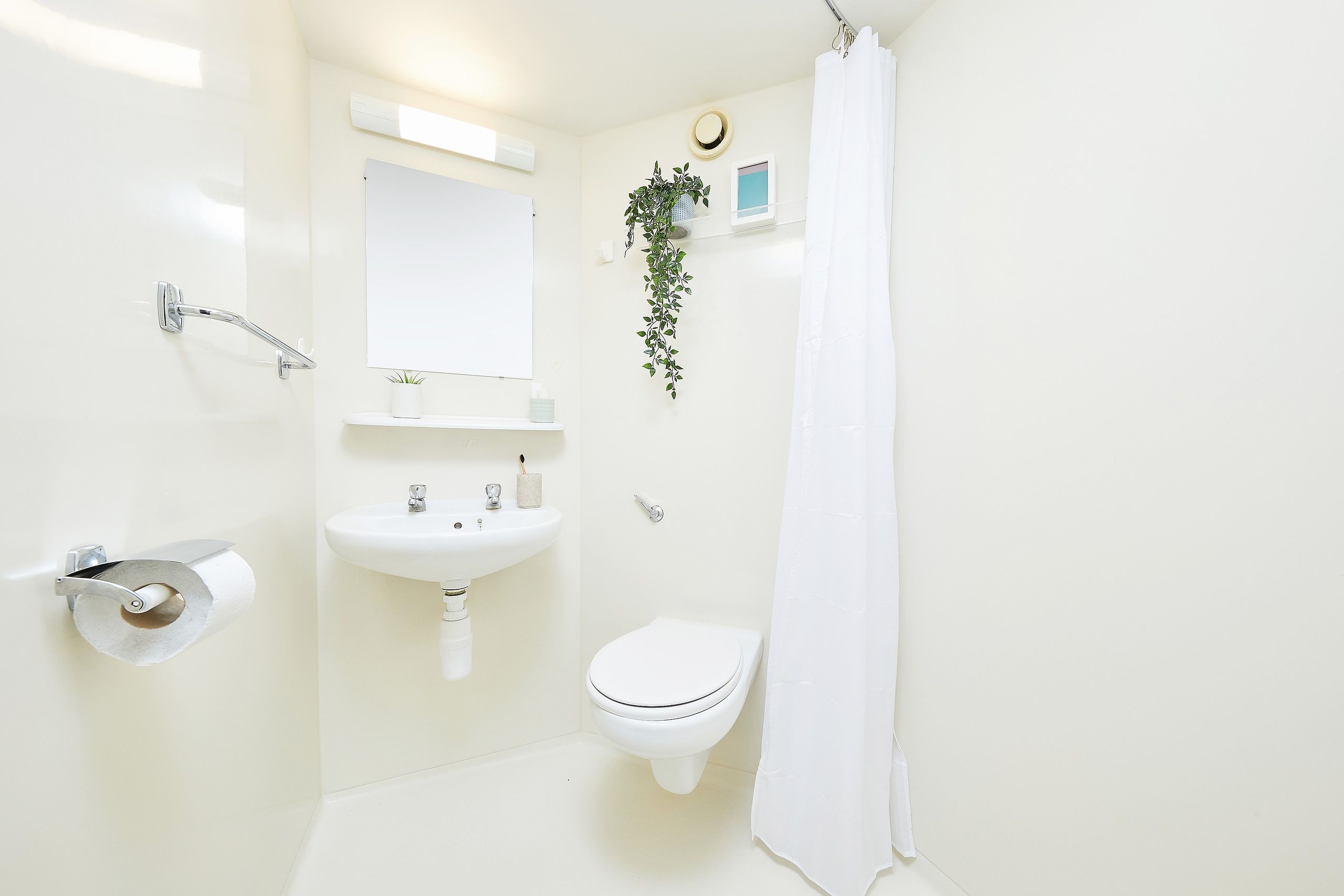 essex quays Sq2.5 Prem Room MG 8662 RT JJ web