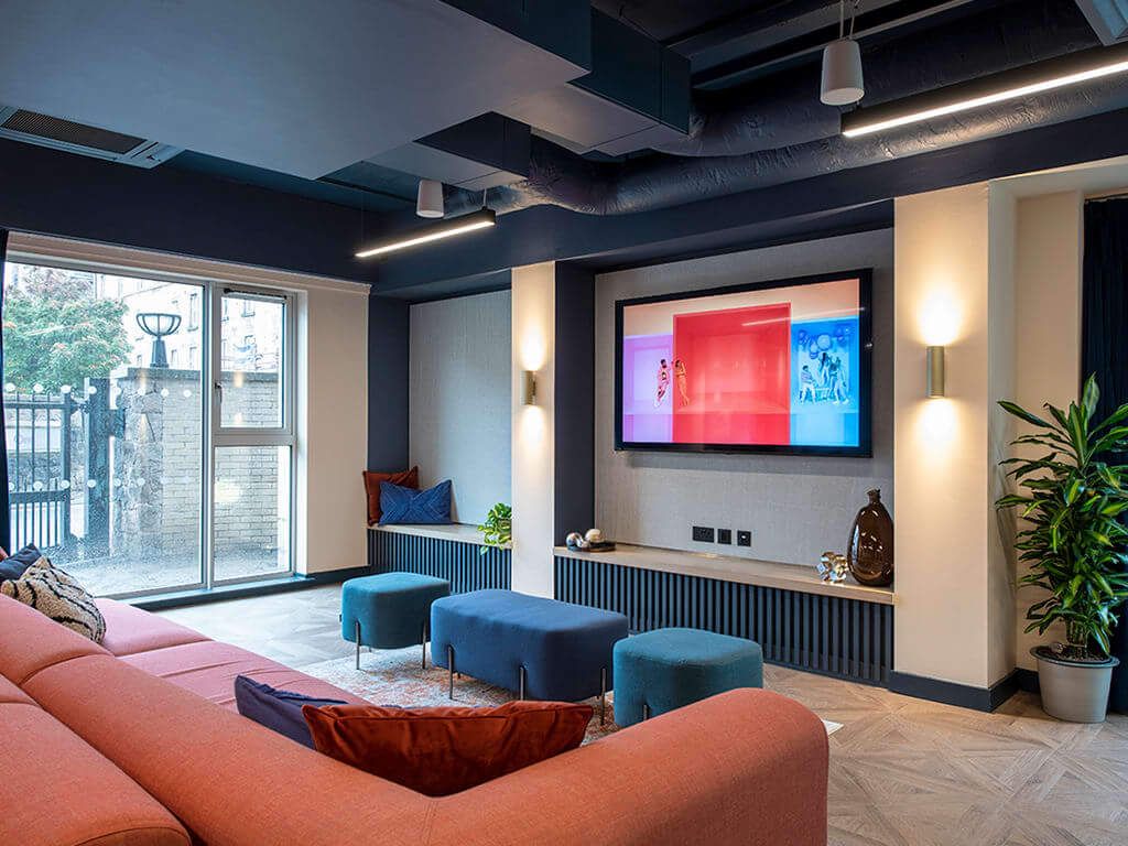 silk mill edinburgh communal lounge area