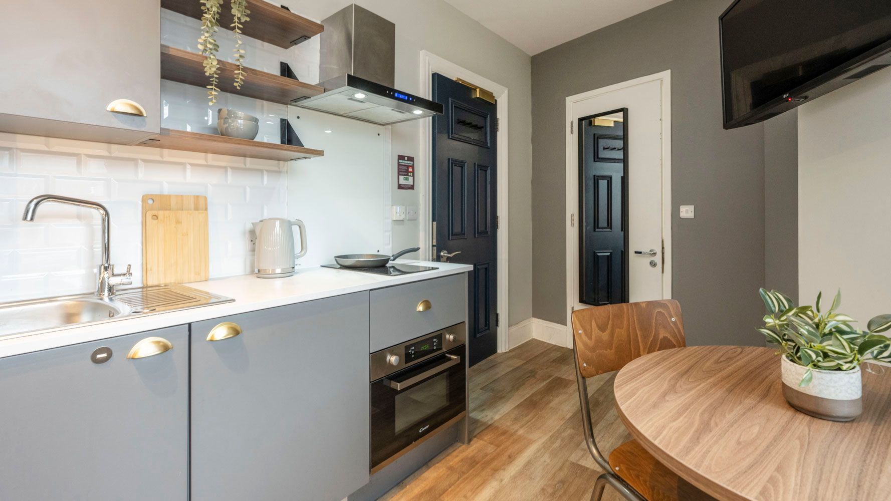 student accommodation birmingham chamberlain place bronze studio kitchen