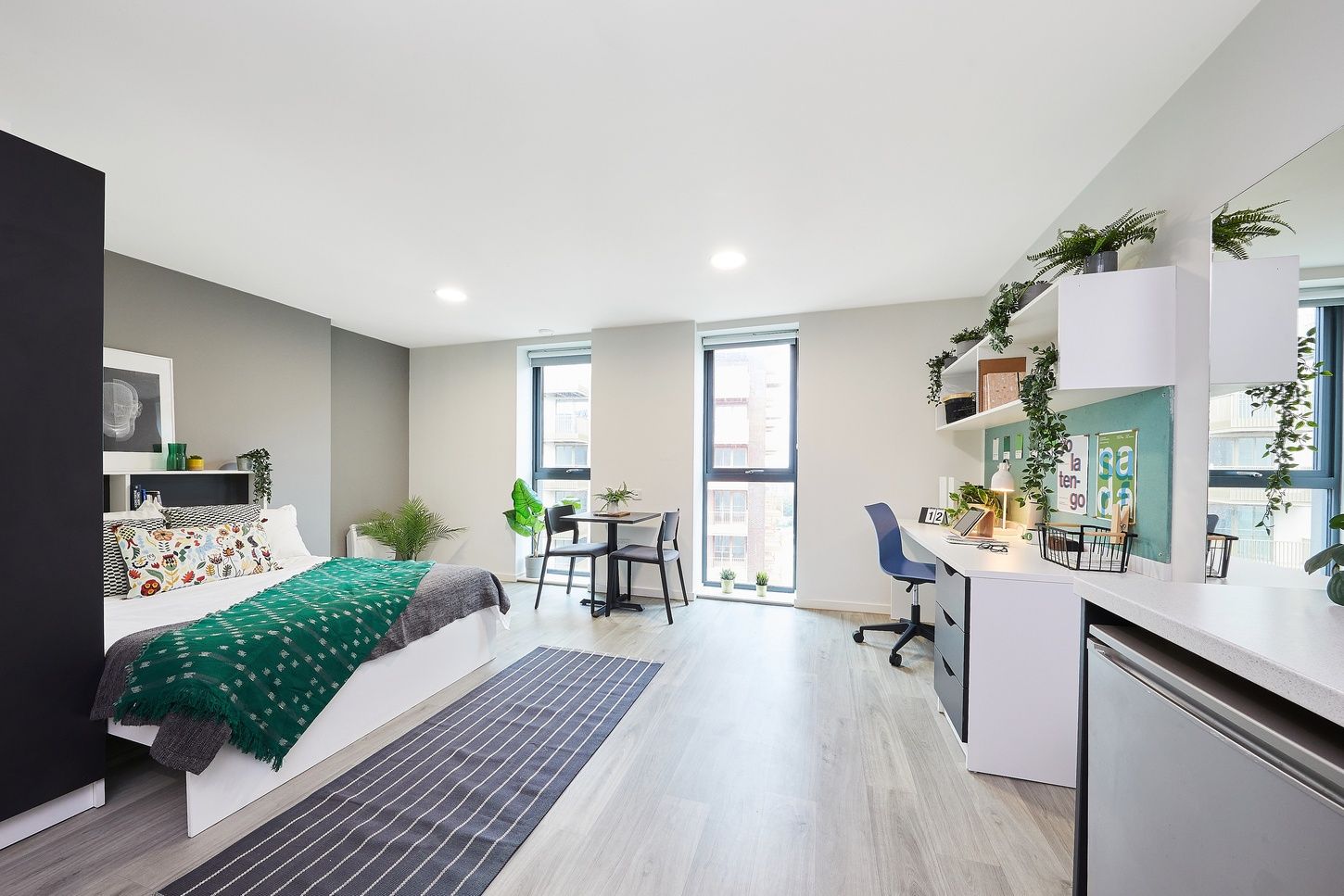 wembley MG 9664 select B1113 Penthouse Studio RT web